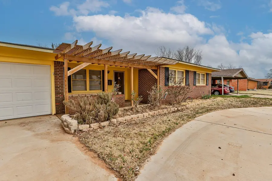 2110 57th Street, Lubbock, TX 79412 - #2