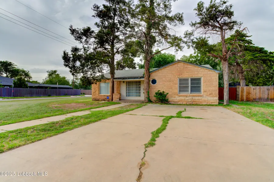 2624 32nd Street, Lubbock, TX 79410 - Image #3