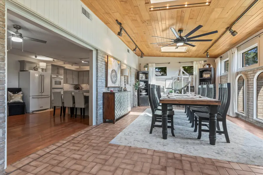 303 Cottonwood Lane, Levelland, TX 79336 - Image #3