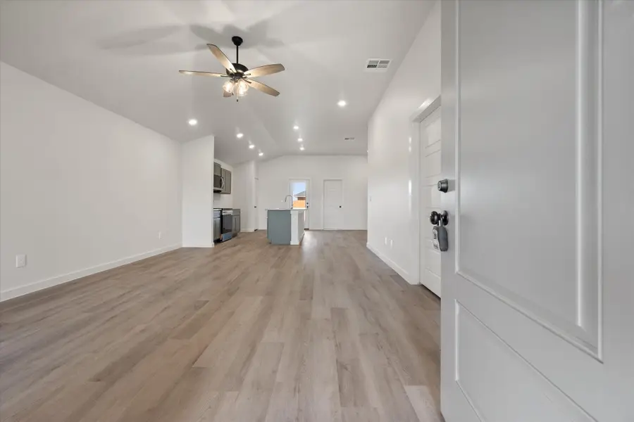 1620 N Clinton Avenue, Lubbock, TX 79416 - Image #3