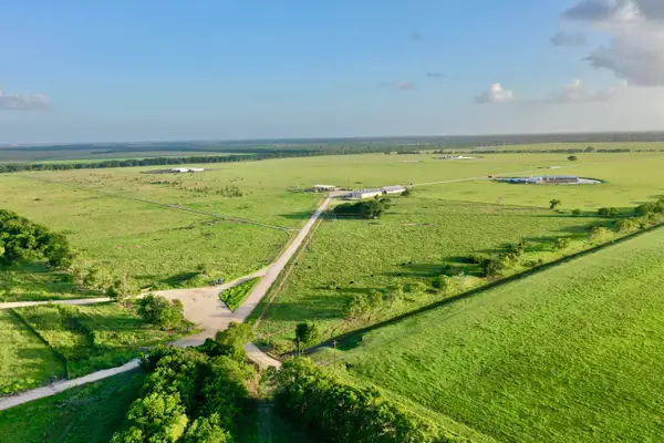 S Co Rd 102, Wharton, TX 77488