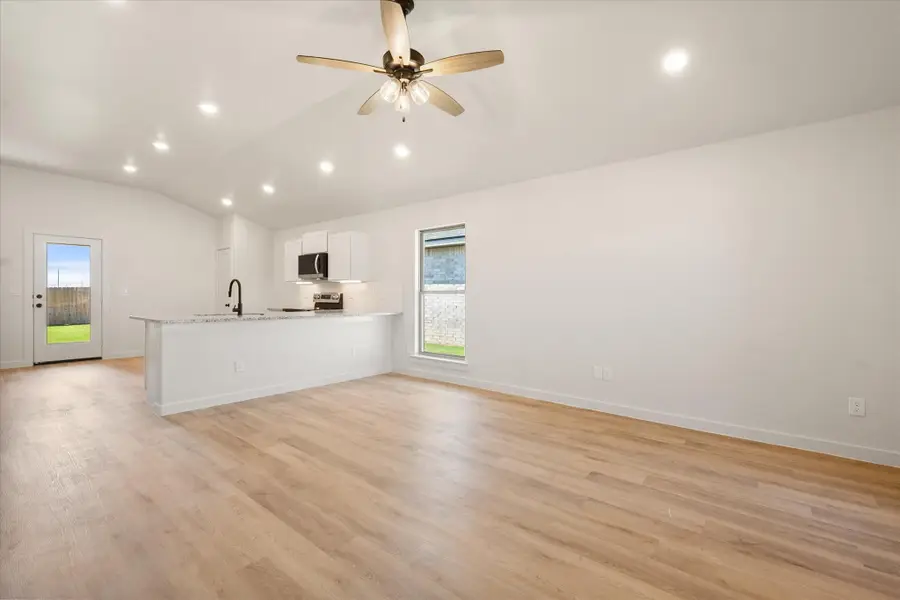 7221 8th Street, Lubbock, TX 79416 - Image #3