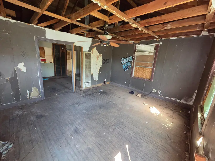 1106 35th Street, Lubbock, TX 79412 - #2