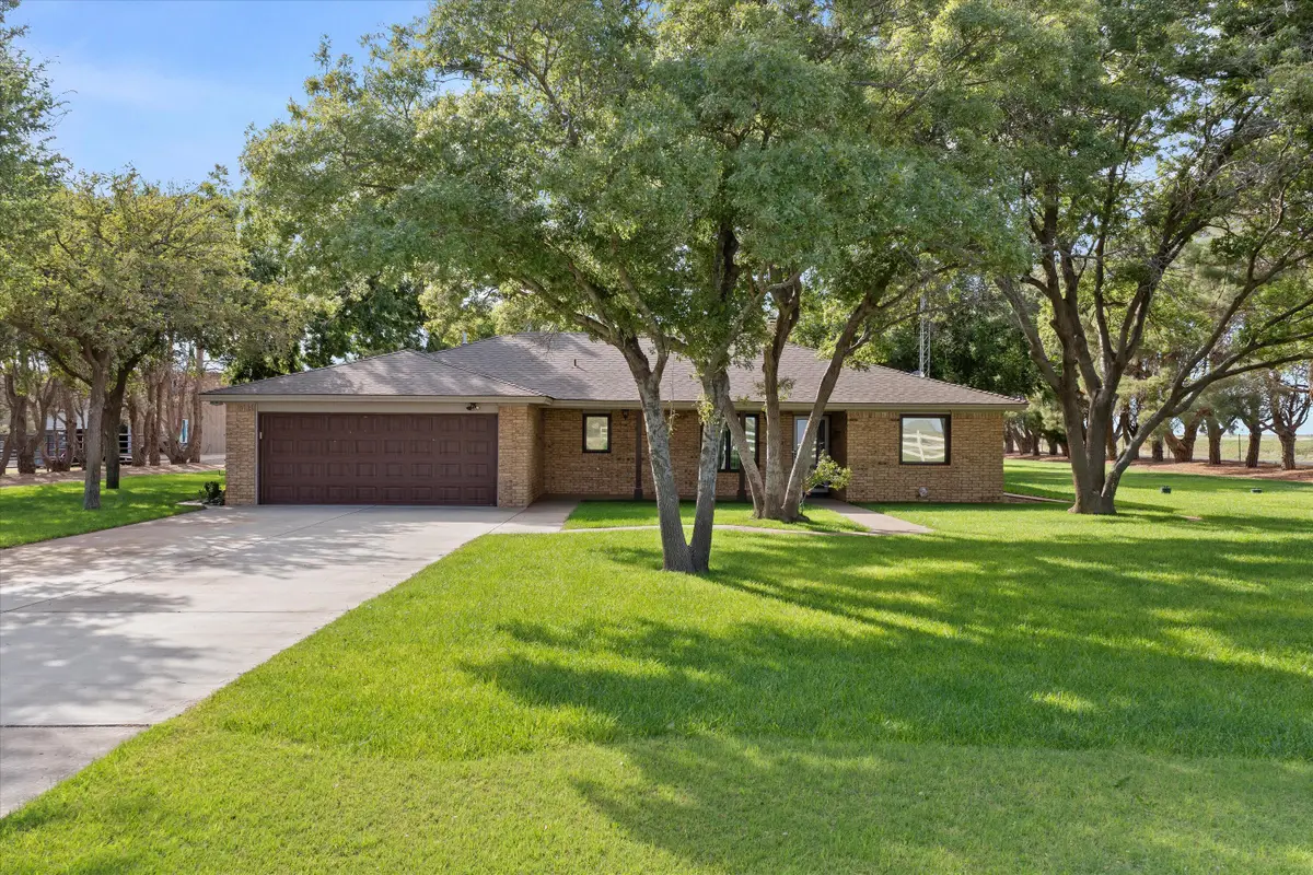 741 Barton Lane, Levelland, TX 79336 - Image #1