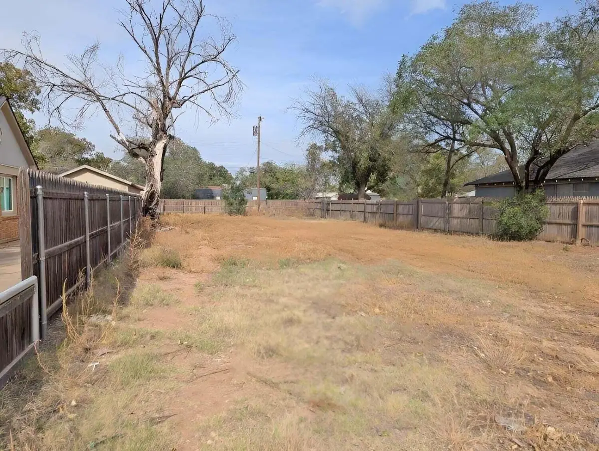 2116 27th Street, Lubbock, TX 79411 - Image #1