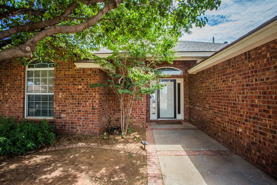 1017 Oakridge Avenue, Lubbock, TX 79416 - Image #3