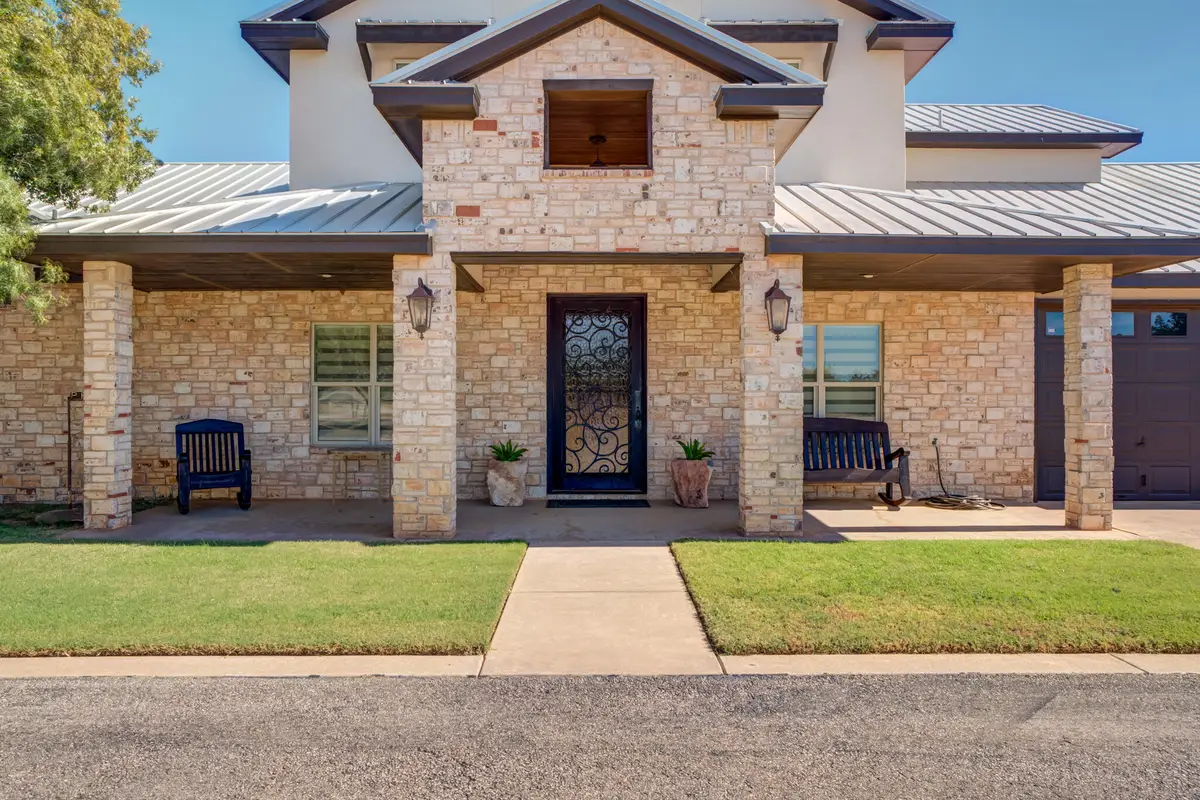 90 Sierra Vista Drive, Justiceburg, TX 79330 - Image #1