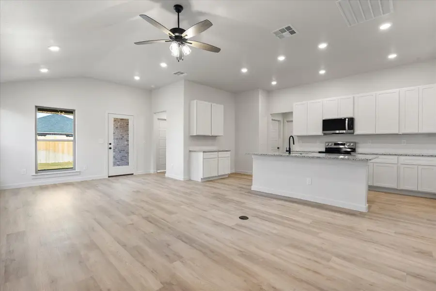 7212 8th Street, Lubbock, TX 79416 - Image #3