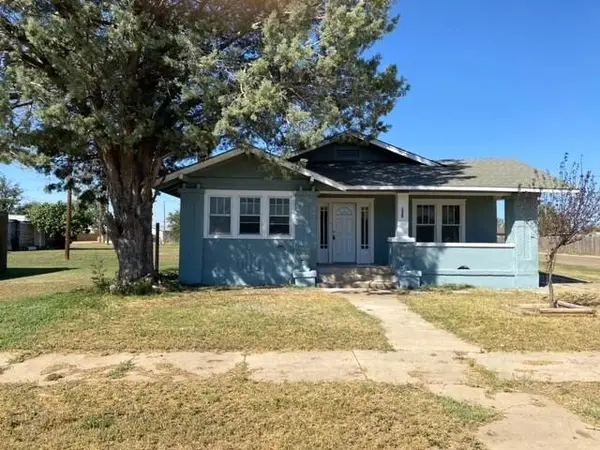 602 S Main Street, Floydada, TX 79235
