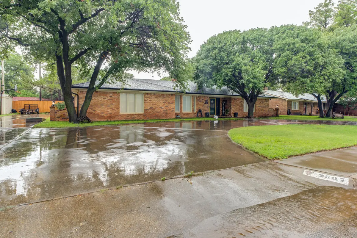 2507 N 3rd Street, Tahoka, TX 79373 - Image #1