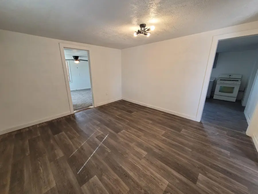 1055 S 3rd Street, Slaton, TX 79364 - Image #3