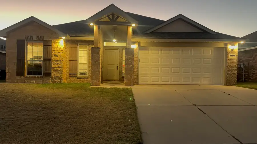 9708 Quincy Avenue, Lubbock, TX 79424 - Image #2