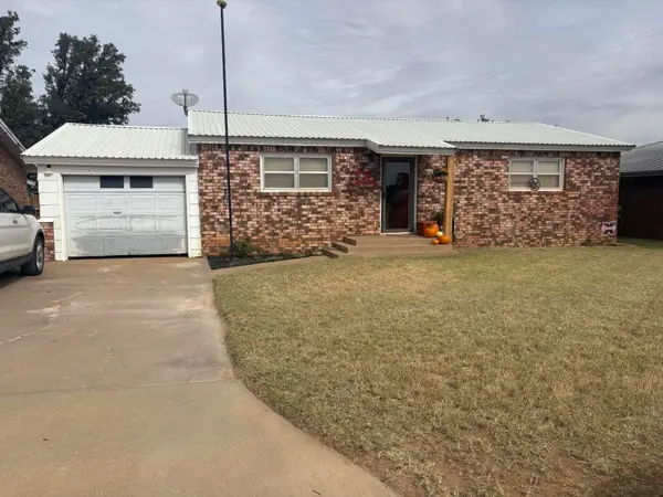 618 15th Street, Seagraves, TX 79359