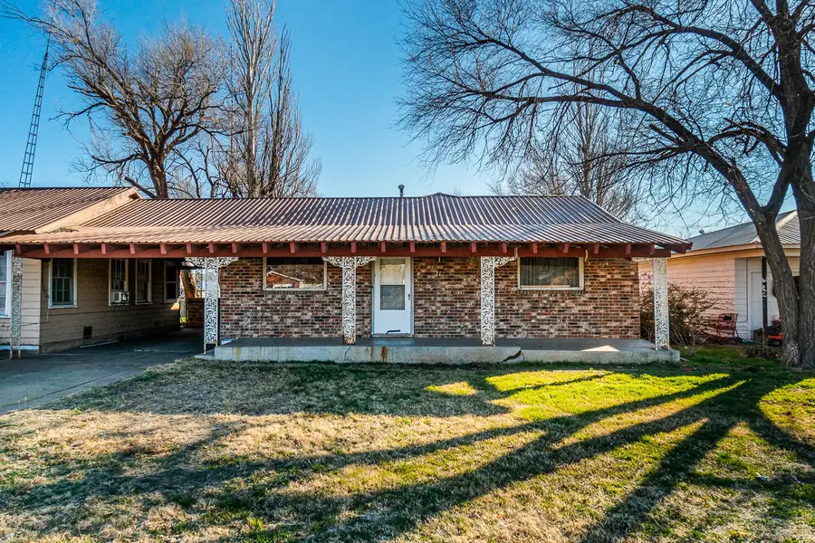 210 N Floyd Avenue, Tulia, TX 79088 - Image #2