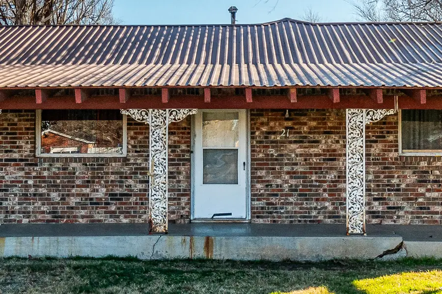 210 N Floyd Avenue, Tulia, TX 79088 - Image #3