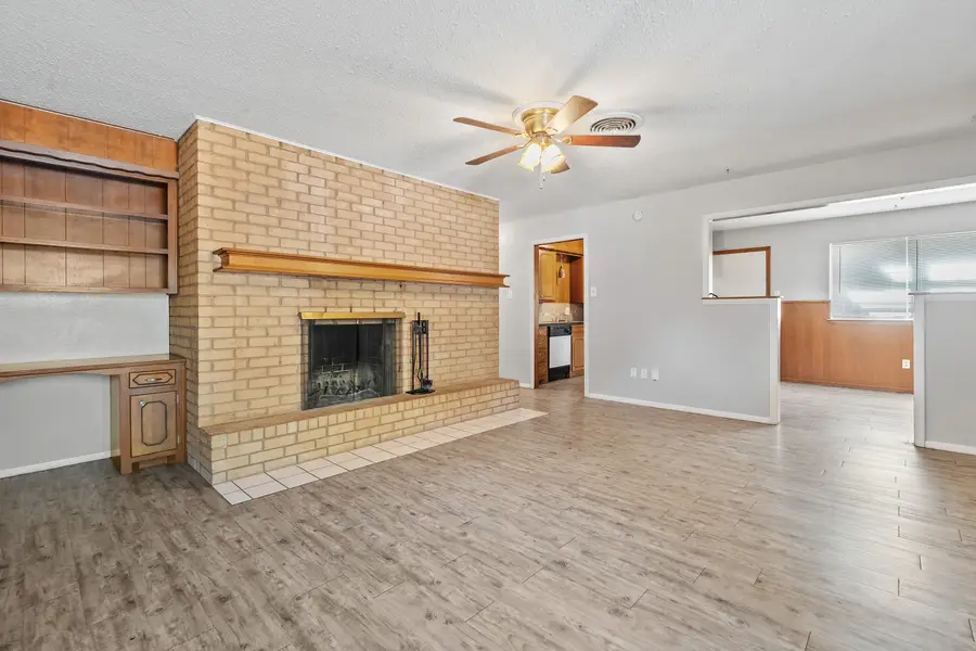 6715 Hartford Avenue, Lubbock, TX 79413 - Image #2