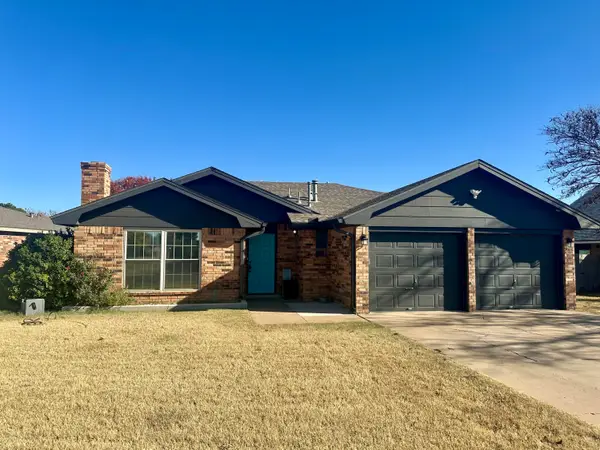 304 N Essex Drive, Lubbock, TX 79416