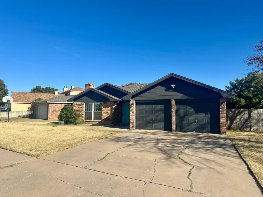 304 N Essex Drive, Lubbock, TX 79416 - Image #2