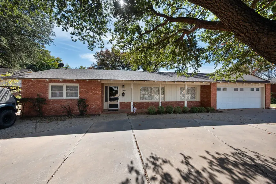 1106 E Tate Street, Brownfield, TX 79316 - Image #2
