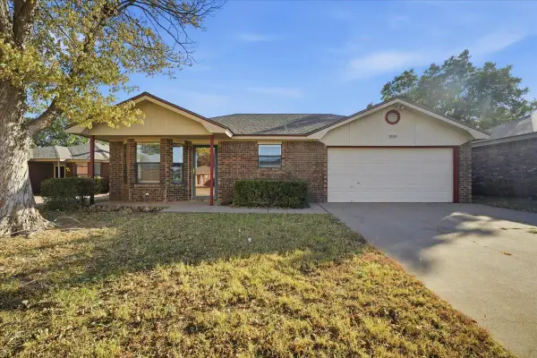 2105 84th Street, Lubbock, TX 79423