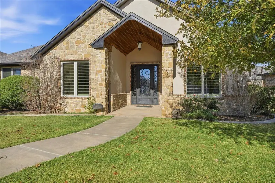 1204 N 14th Place, Wolfforth, TX 79382 - Image #3