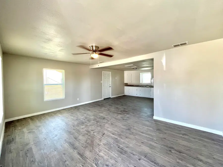 1510 E 10th Street, Lubbock, TX 79403 - Image #2