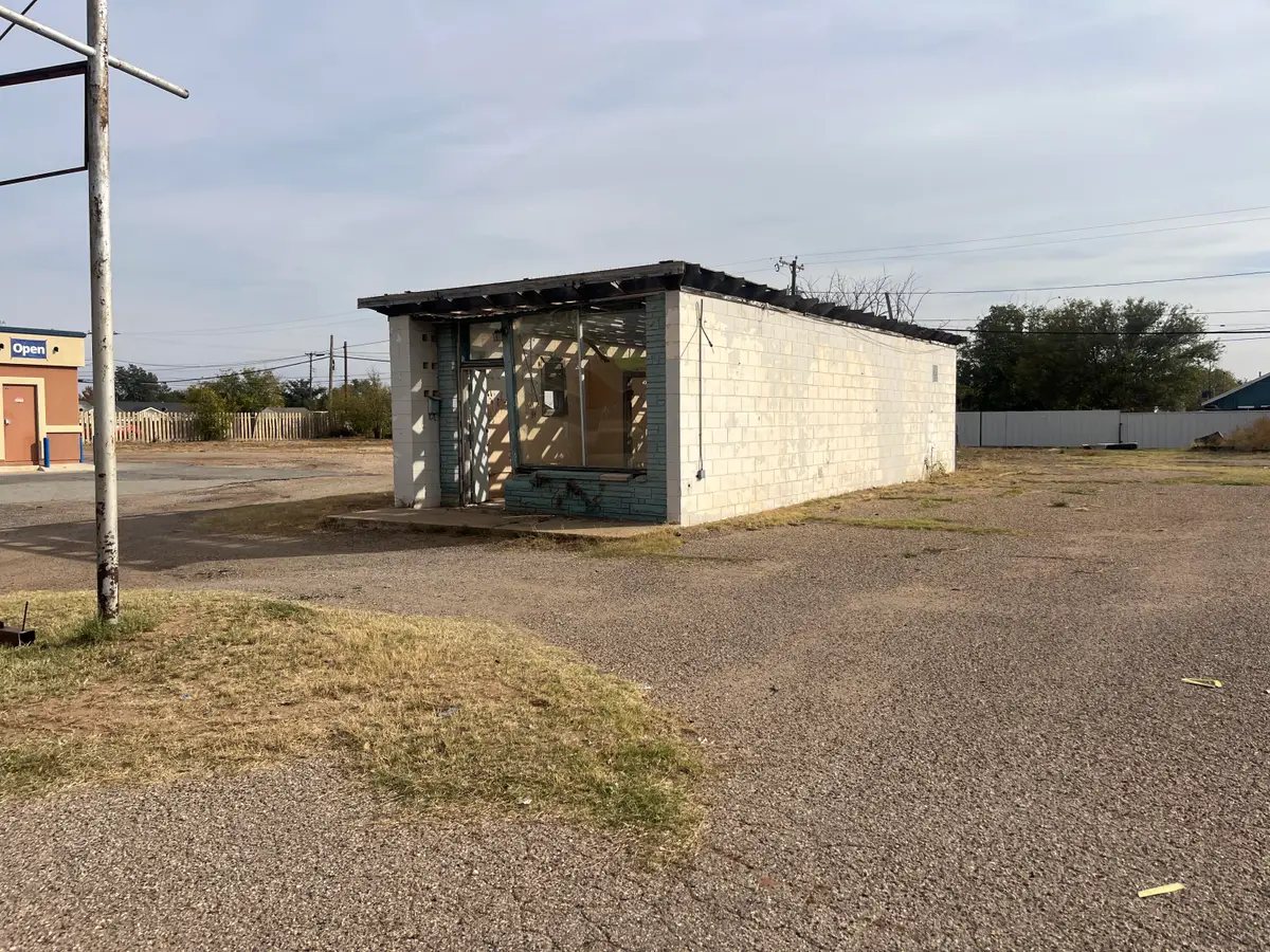 811 N 4th Street, Lamesa, TX 79331 - Image #1