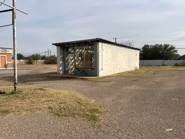811 N 4th Street, Lamesa, TX 79331