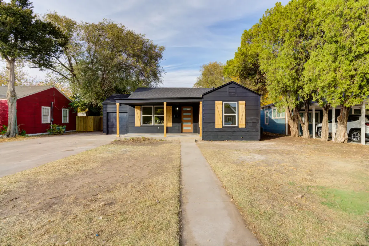 3014 30th Street, Lubbock, TX 79410 - Image #1