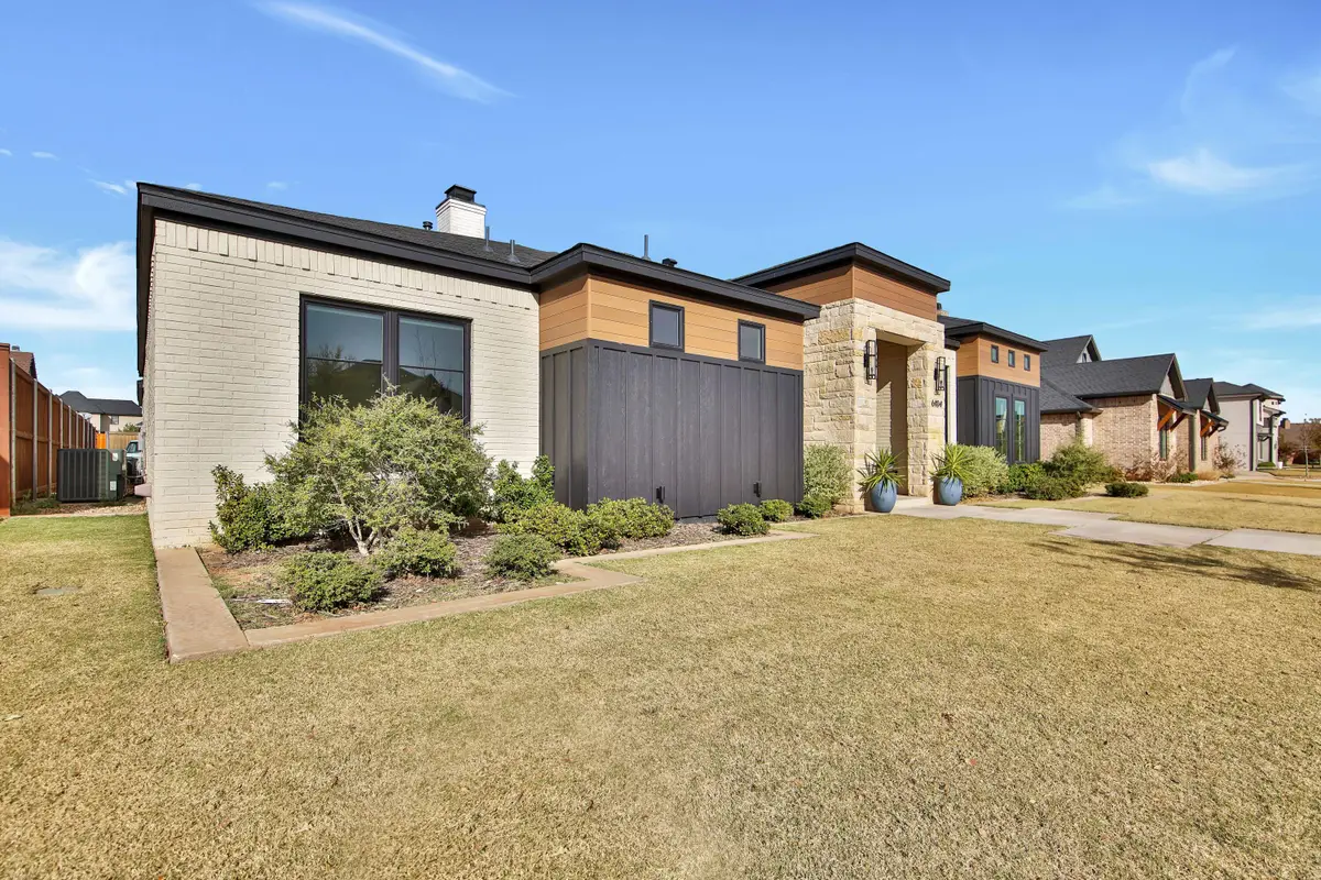 6404 91st Street, Lubbock, TX 79424 - Image #1