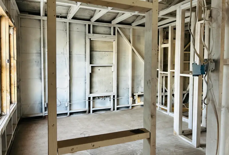 914 S Texas Avenue, Sundown, TX 79336 - Image #3