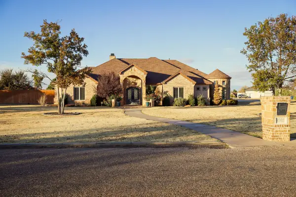 8902 153rd Street, Wolfforth, TX 79382