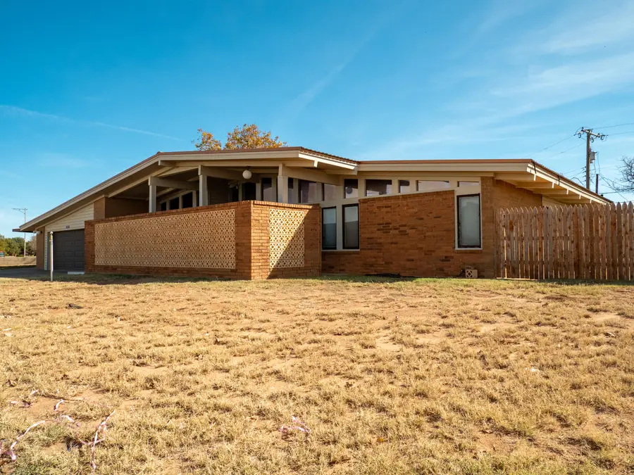 1011 N 22nd Street, Lamesa, TX 79331 - Image #3