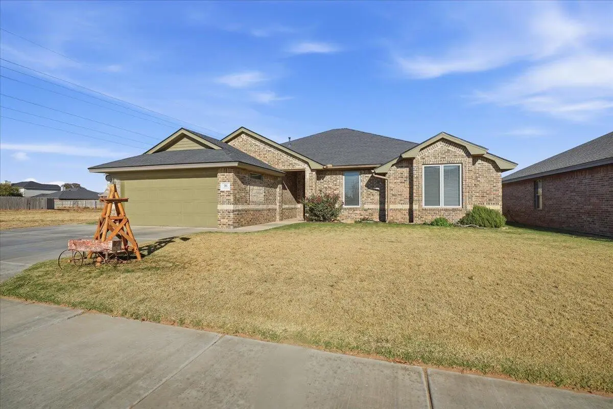 205 Hutcheson Avenue, Wolfforth, TX 79382 - Image #1
