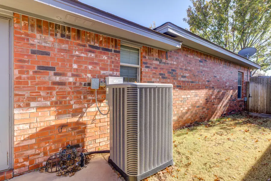 5615 99th Street, Lubbock, TX 79424 - Image #3