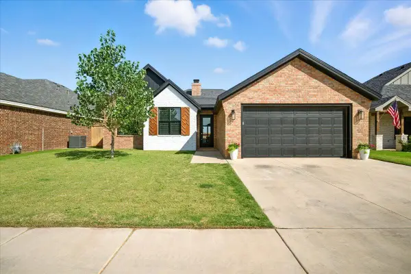 813 N 6th Circle, Wolfforth, TX 79382