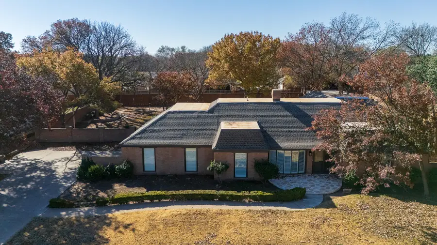 207 Yucca Terrace, Plainview, TX 79072 - Image #2