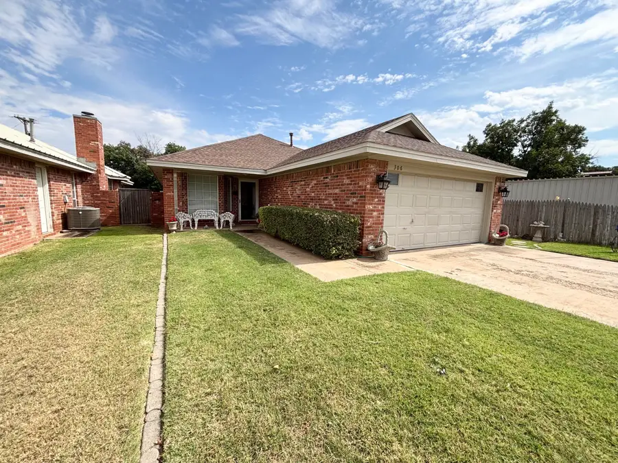 306 Avenue M, Abernathy, TX 79311 - Image #3