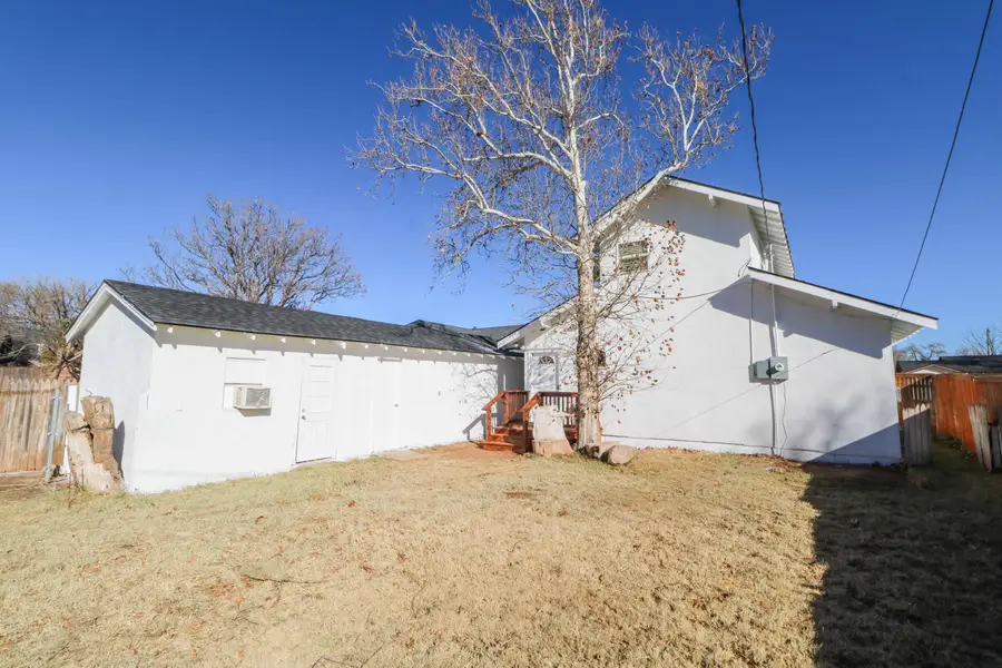 1007 Avenue E, Abernathy, TX 79311 - Image #2
