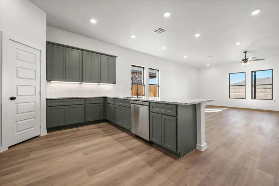 604 E 22nd Street, Wolfforth, TX 79382 - Image #3