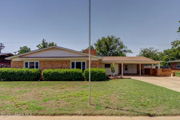 1308 E Buckley Street, Brownfield, TX 79316
