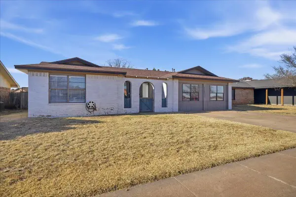 5723 1st Place, Lubbock, TX 79416