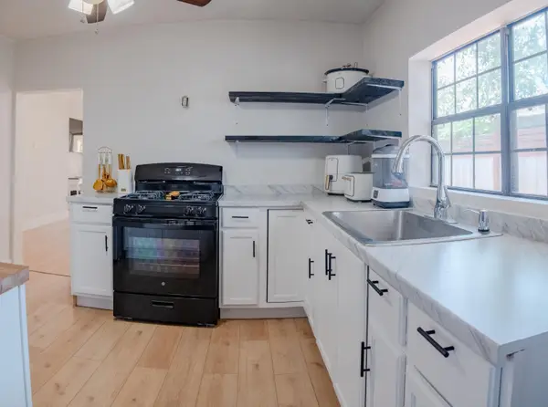 528 41st Street, Lubbock, TX 79404