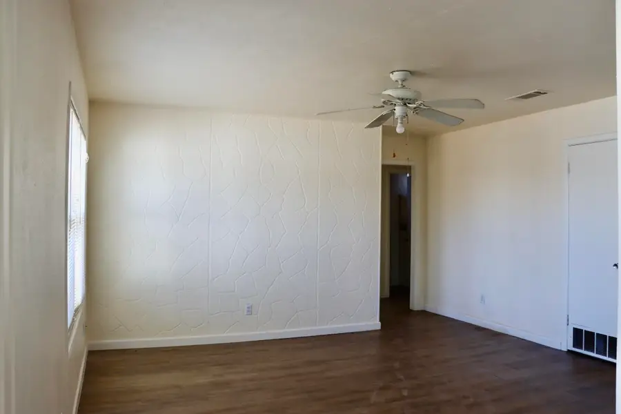 616 N Hudson Avenue, Lubbock, TX 79415 - Image #2