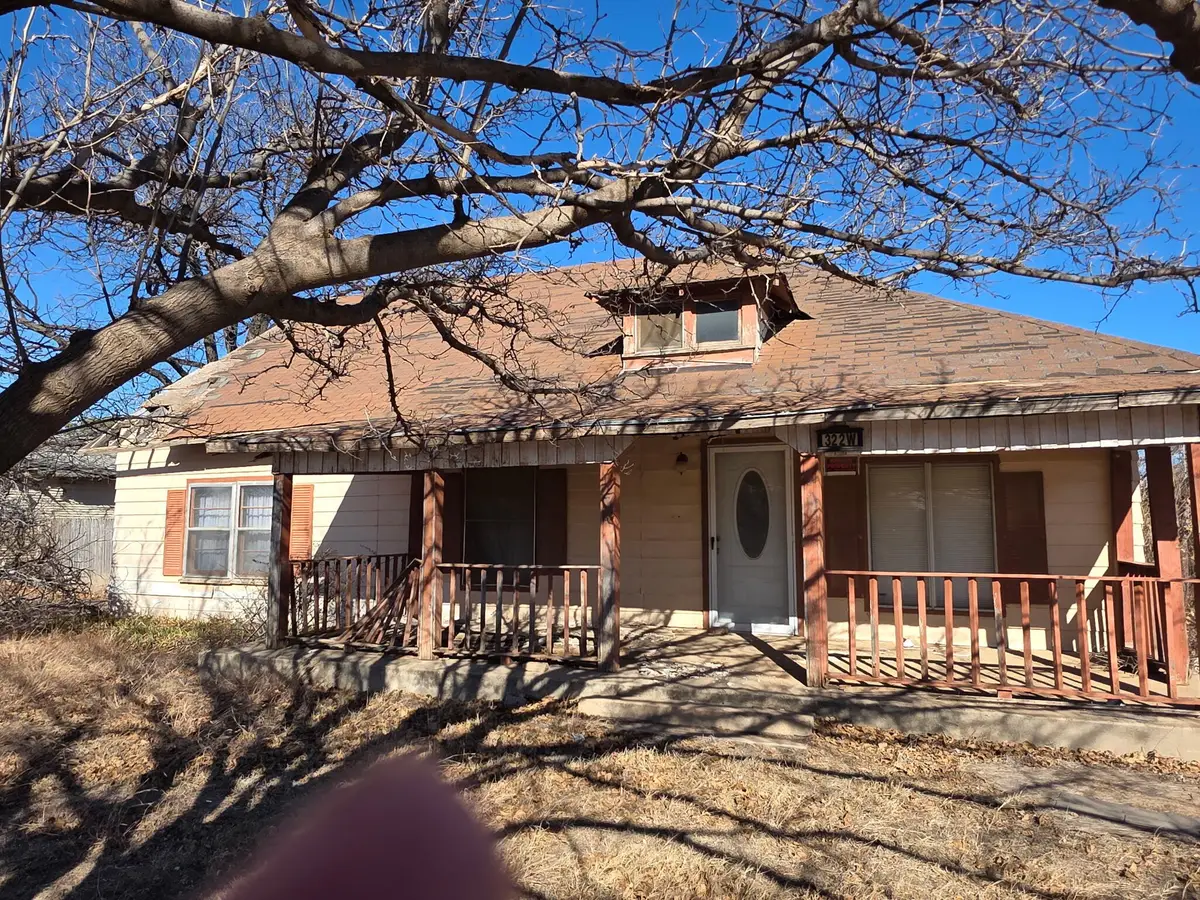 322 W Tennessee Street, Floydada, TX 79235 - Image #1