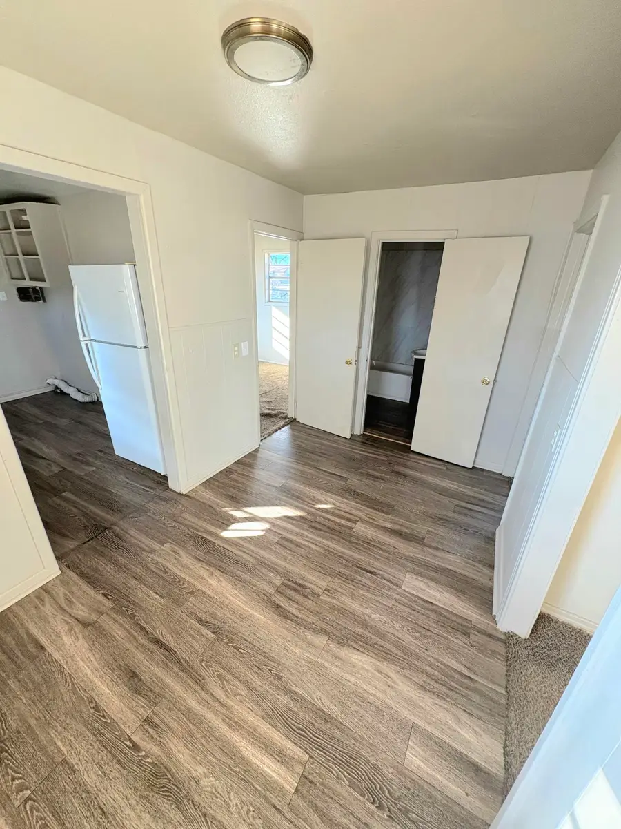 303 N Gaines Avenue, Tulia, TX 79088 - Image #3