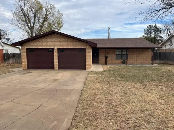 1312 Yonkers Street, Plainview, TX 79072