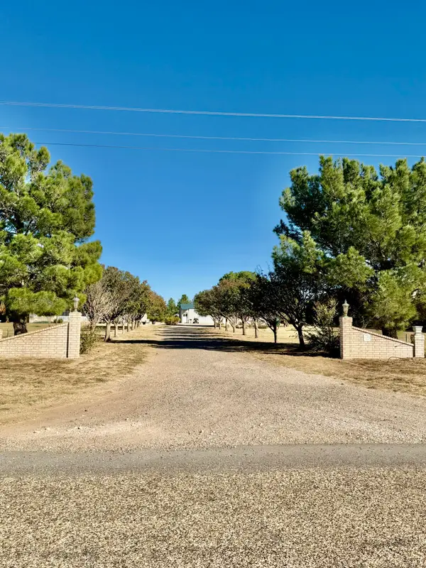 18003 County Road 1640, Wolfforth, TX 79382