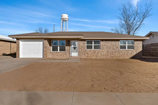 726 11th Street, Wolfforth, TX 79382