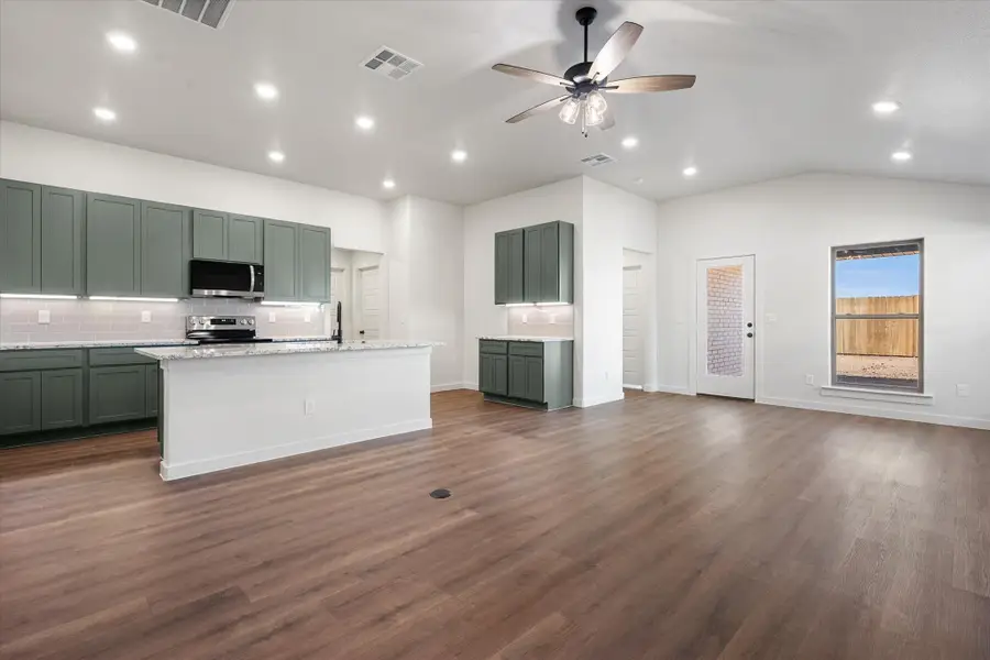 14004 Gary Avenue, Lubbock, TX 79423 - Image #3